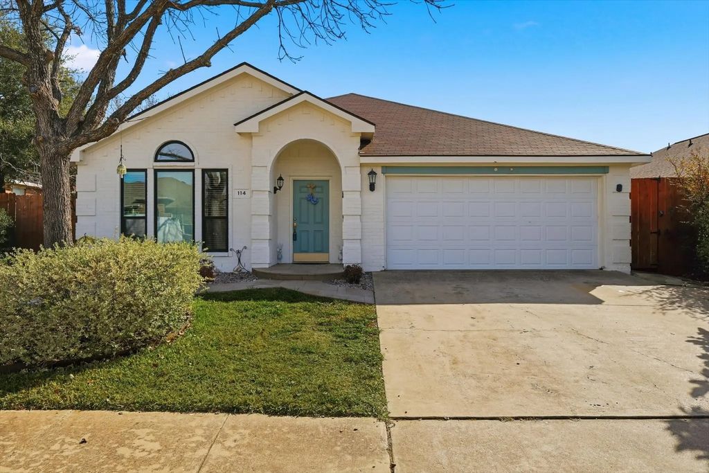 114 Drake Lane, Garland