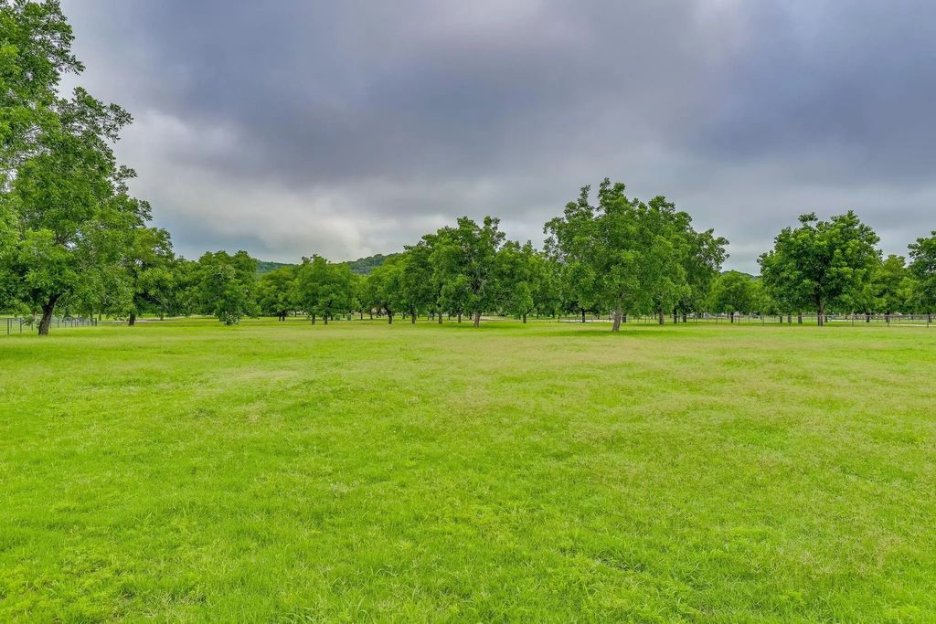 11015 Orchards Boulevard, Cleburne
