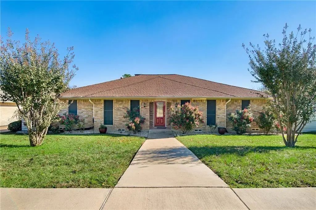 1310 Pecan Valley Drive, Garland