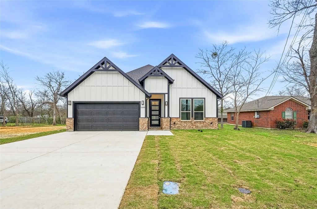1508 E 6th Avenue, Corsicana