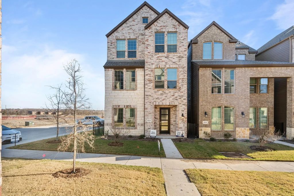 4523 Cinema Street, Plano