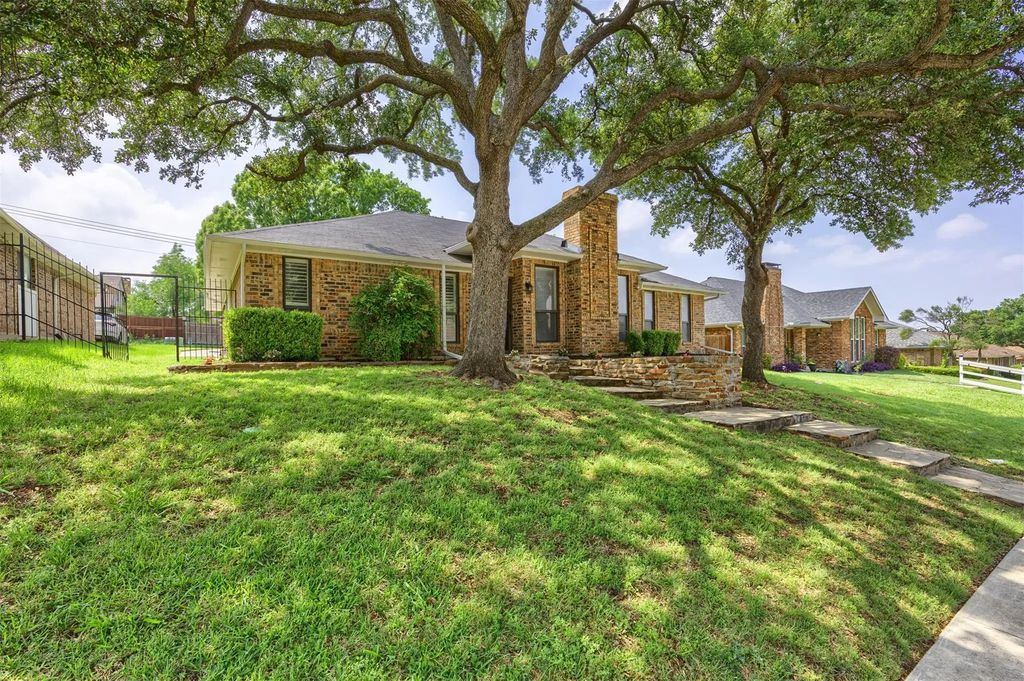 3123 Honeydew Drive, Carrollton