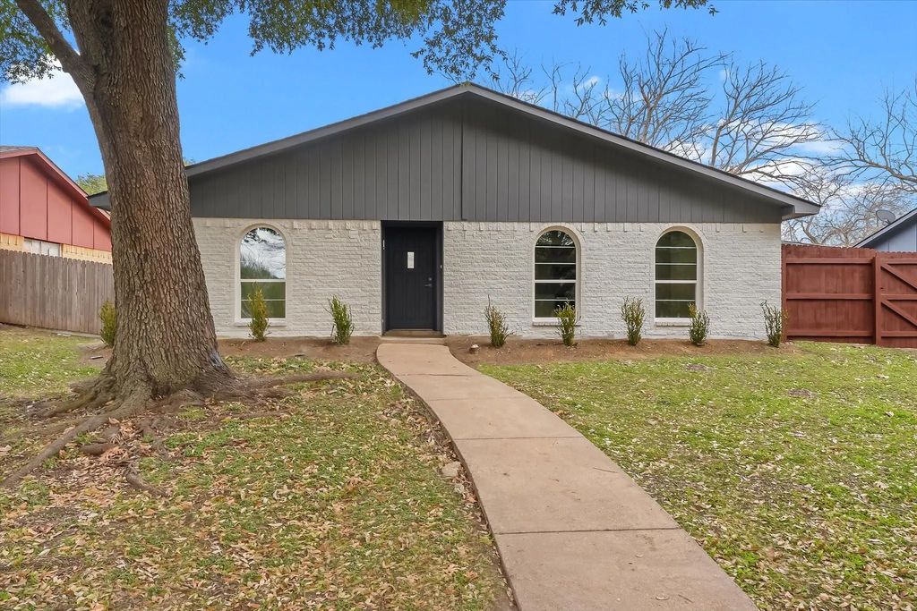 1404 Waterton Drive, Plano