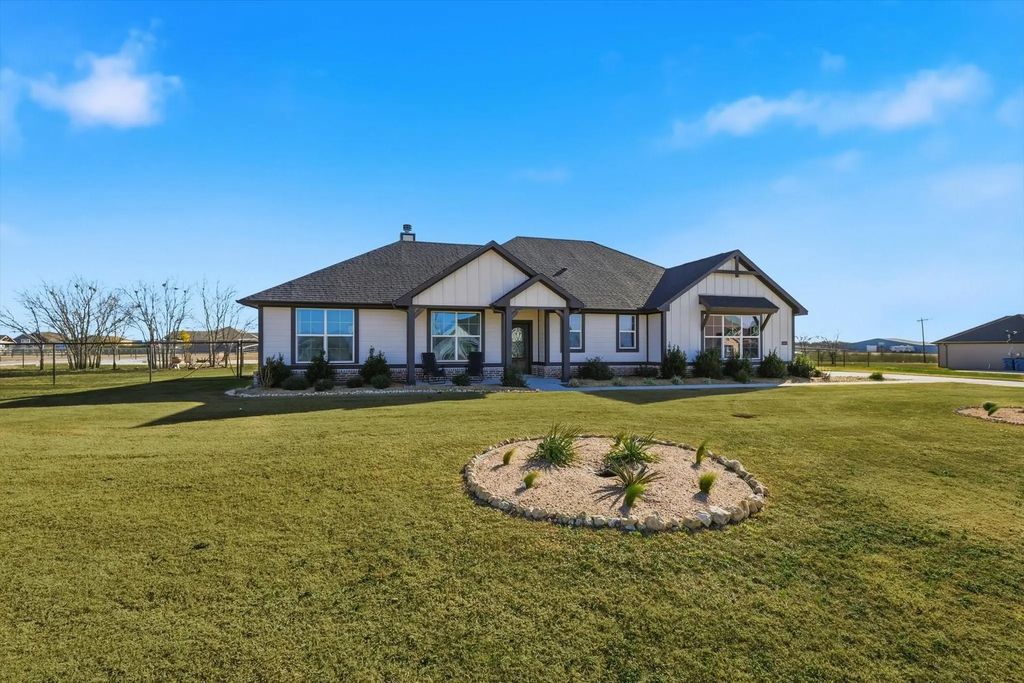 6901 Scarlett Way, Godley