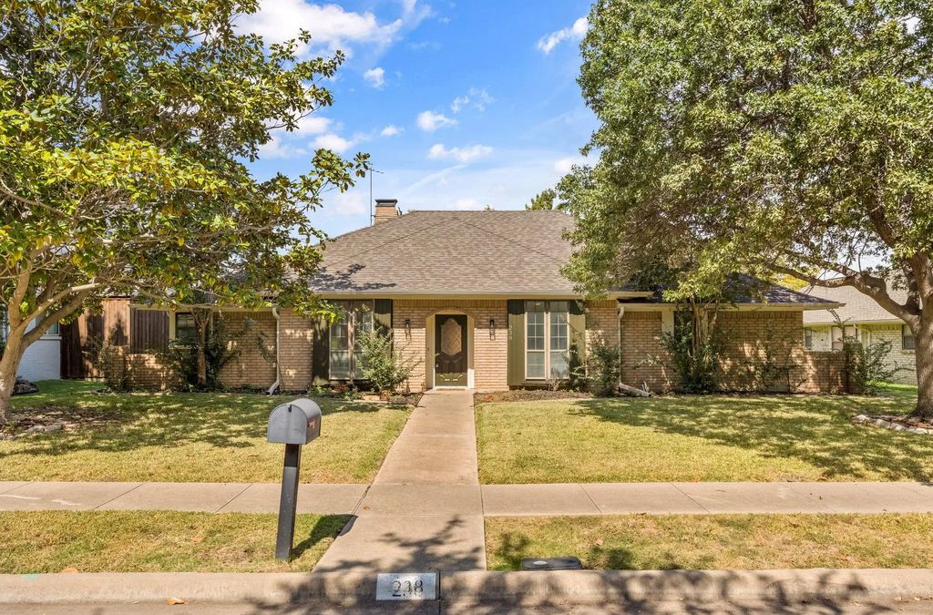 238 High Brook Drive, Richardson
