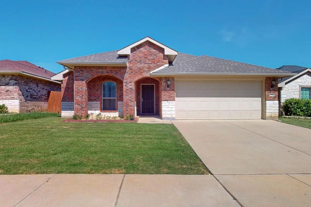 9144 Saint Barts Road, Fort Worth