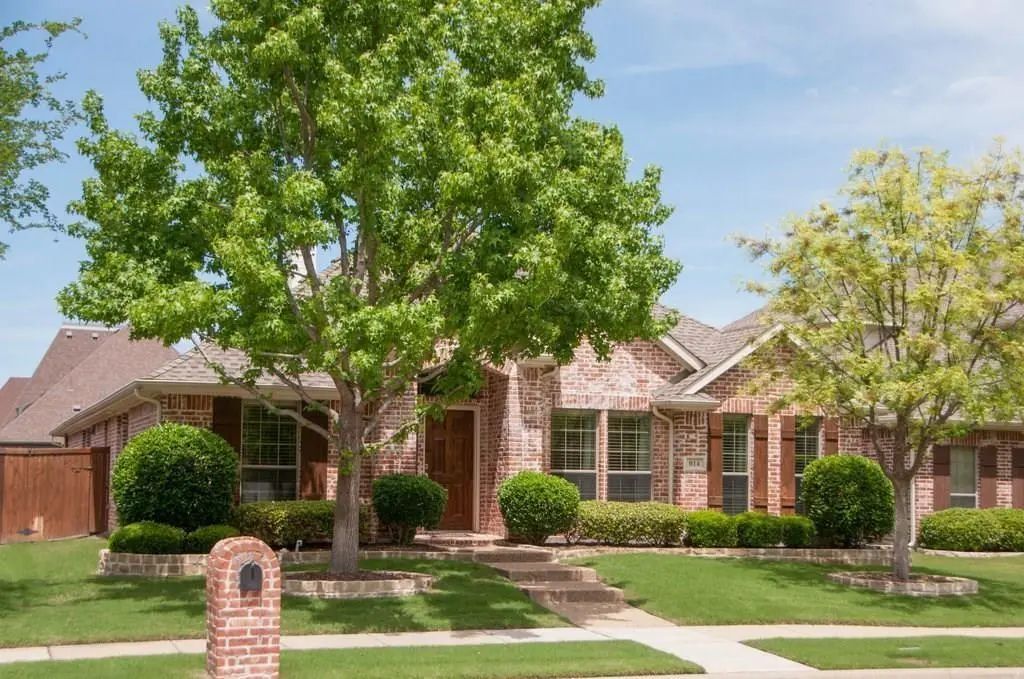 914 White River Drive, Allen