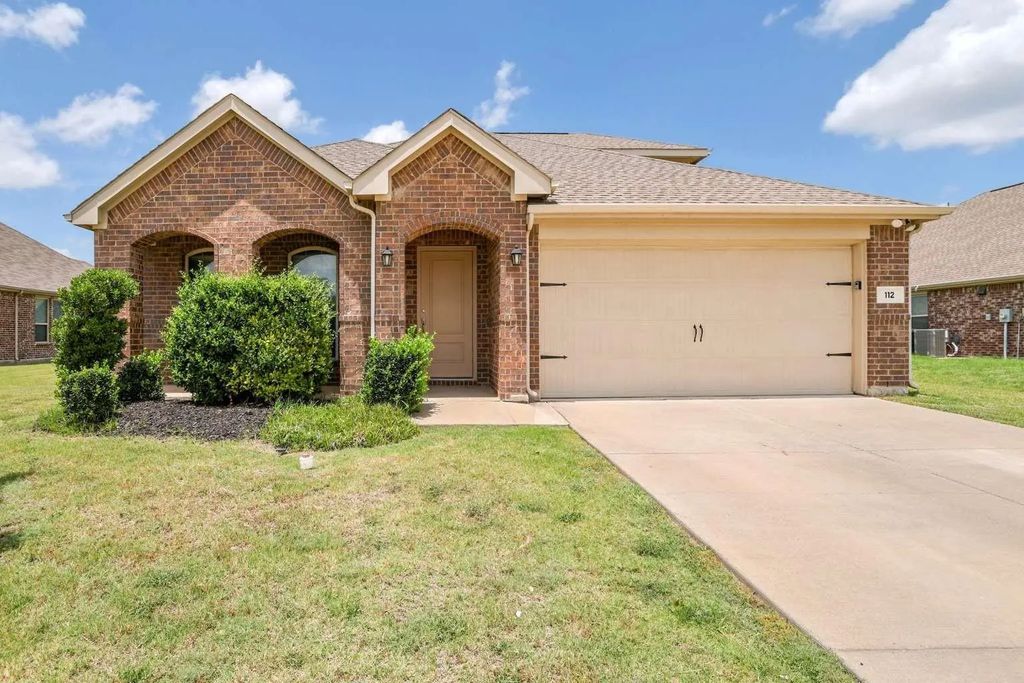 112 Garner Court, Forney
