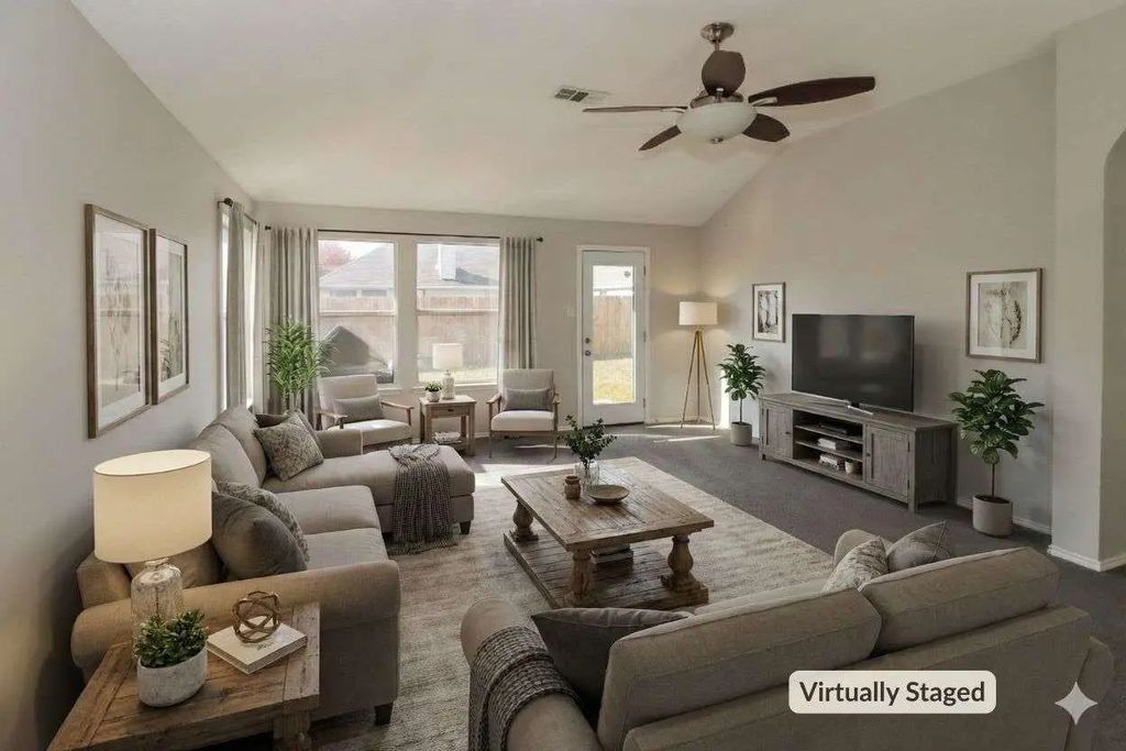 8208 Dynasty Drive, Fort Worth