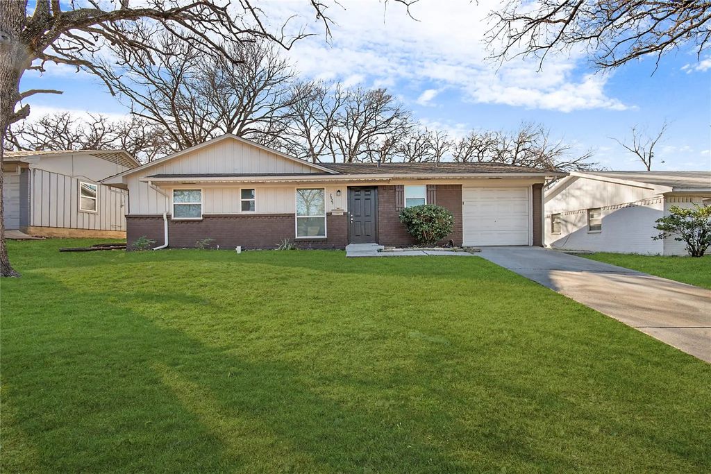 2425 Avis Street, Mesquite