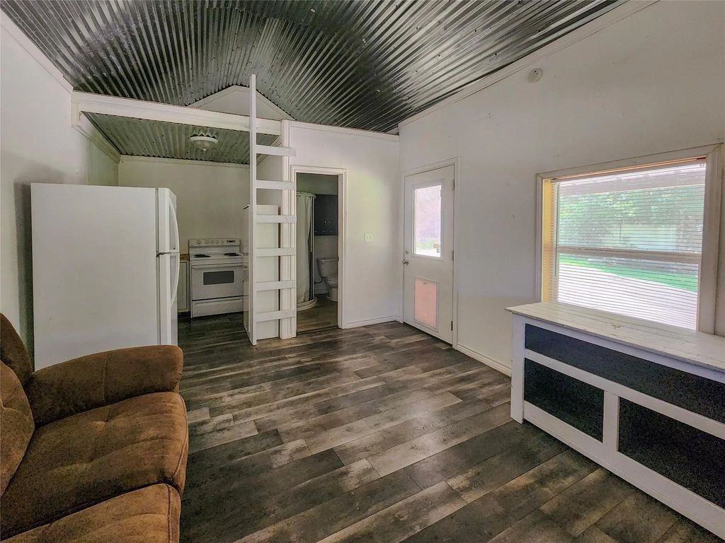 2600 Pecan Valley Drive, Granbury