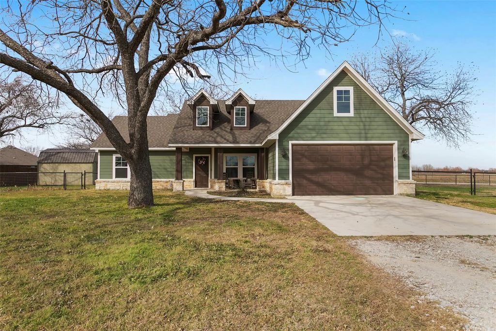 120 Bluebonnett, Paradise