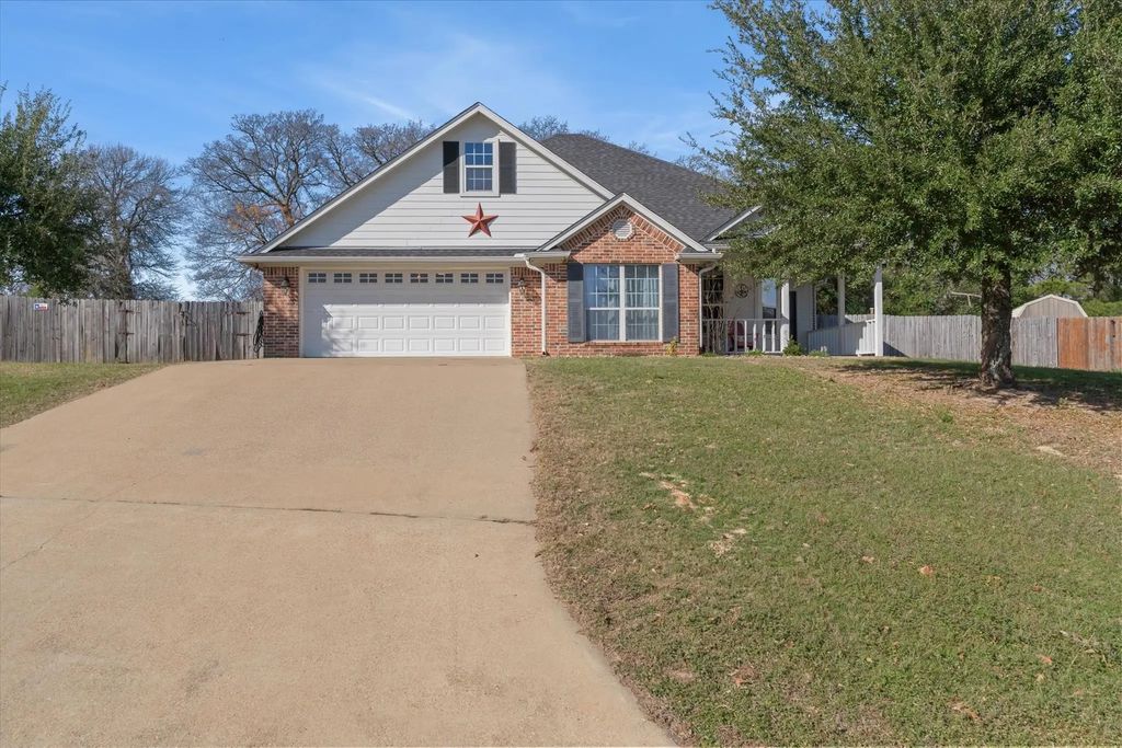16091 Hickory Hills Drive, Lindale
