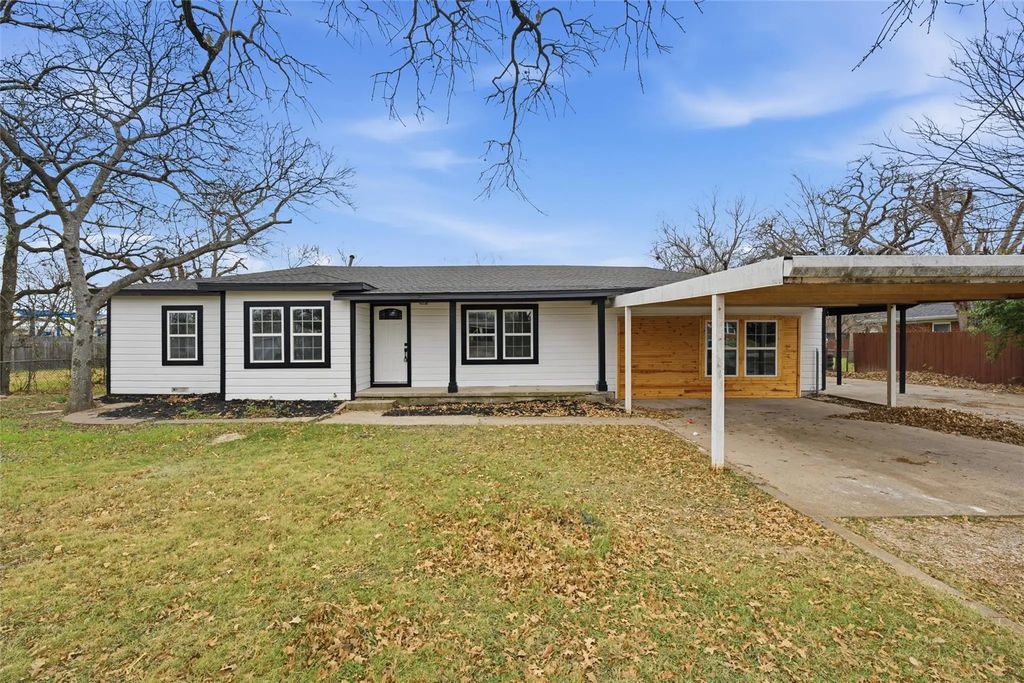 1005 E Craven Avenue, Lacy Lakeview