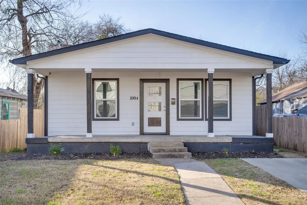 1004 Muncie Avenue, Dallas