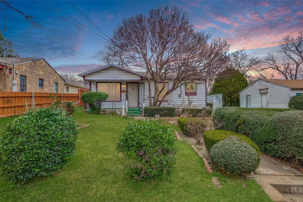 1727 Mentor Avenue, Dallas