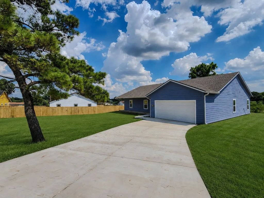 417 Katie Circle, Kennedale