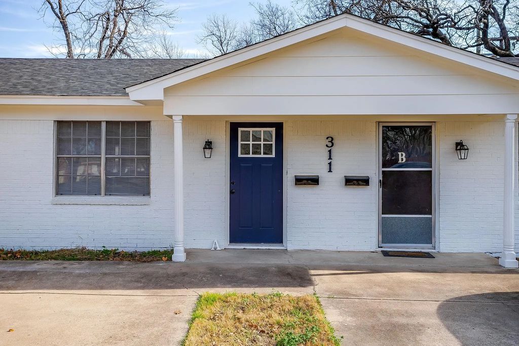311 Tanny Street A, Westworth Village
