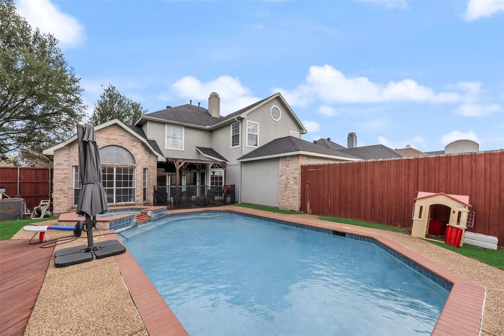 1725 Sheffield Drive, Garland