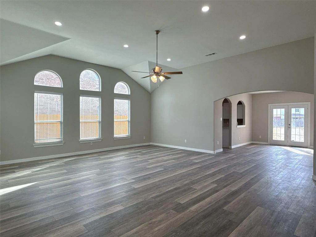 1913 Pin Oak Trail, Anna