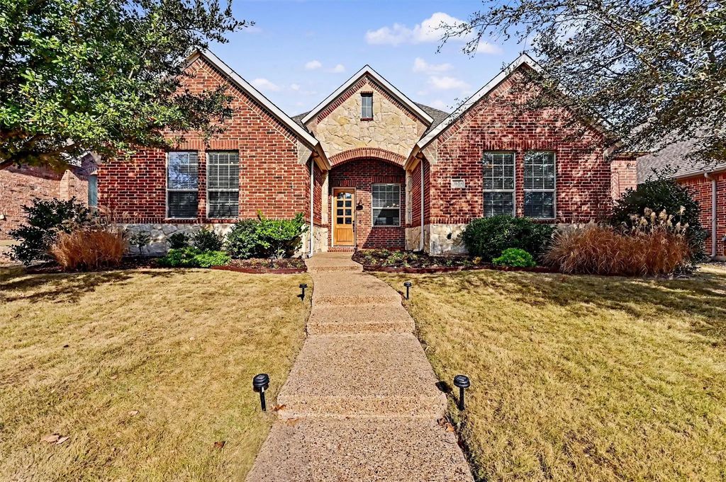 3605 Meadow Bluff Lane, Sachse