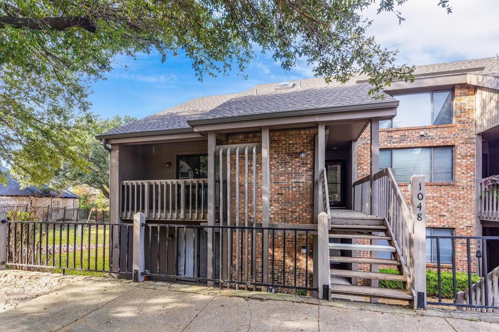 1048 Signal Ridge Place, Rockwall