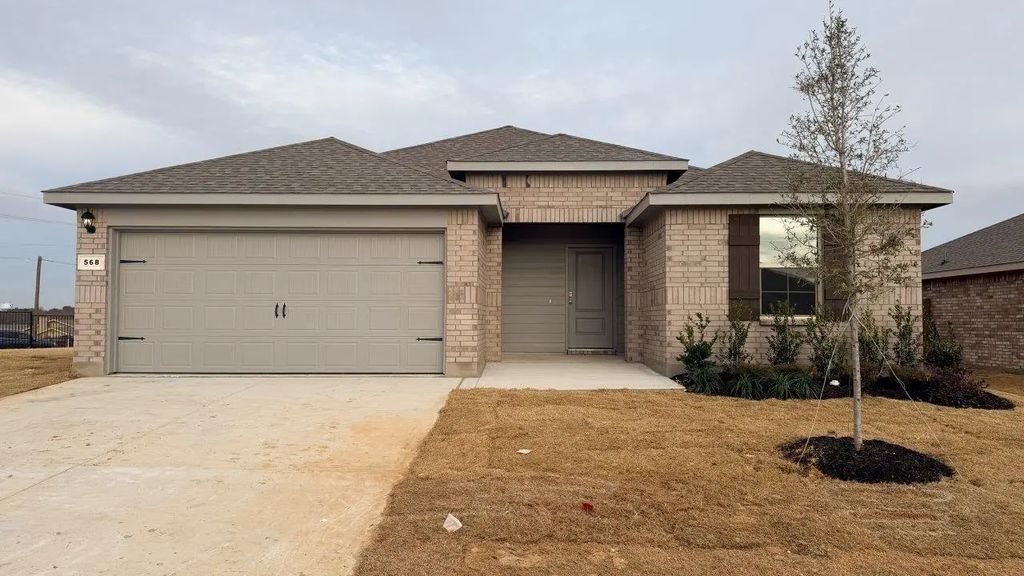 568 Marsh Street, Cleburne
