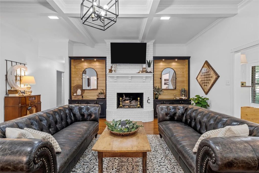 3000 Chimney Hill Drive, Waco