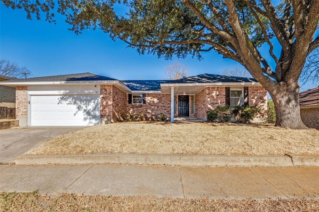 1308 Sundale Street, Ennis