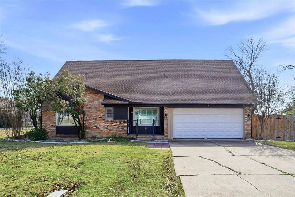 3822 E Calgary Court, Irving