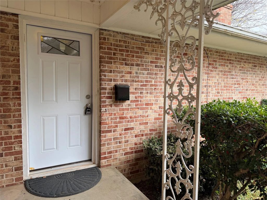 4412 Granbury Road, Fort Worth