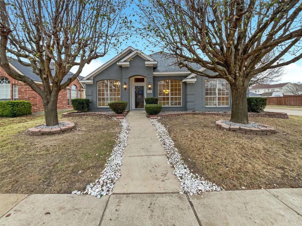 3856 Pine Valley Drive, Plano