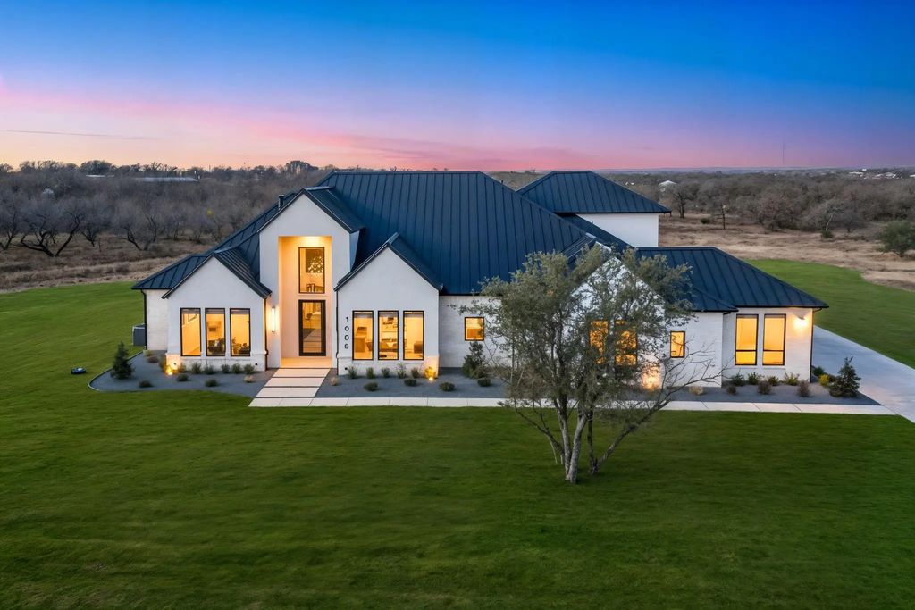 1009 Genoa Drive, Weatherford