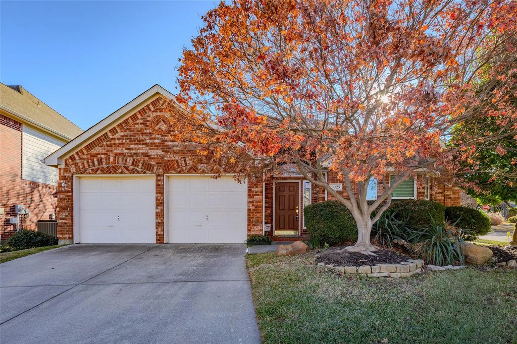 3925 Sharondale Drive, Flower Mound