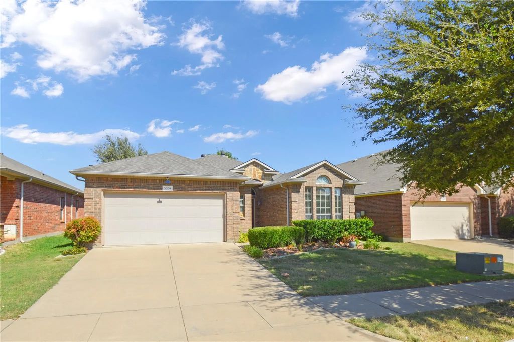 3304 Stonecrop Trail, Denton