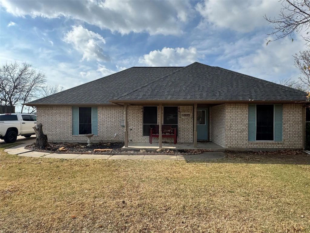 1805 Meadow Creek Drive, Crowley