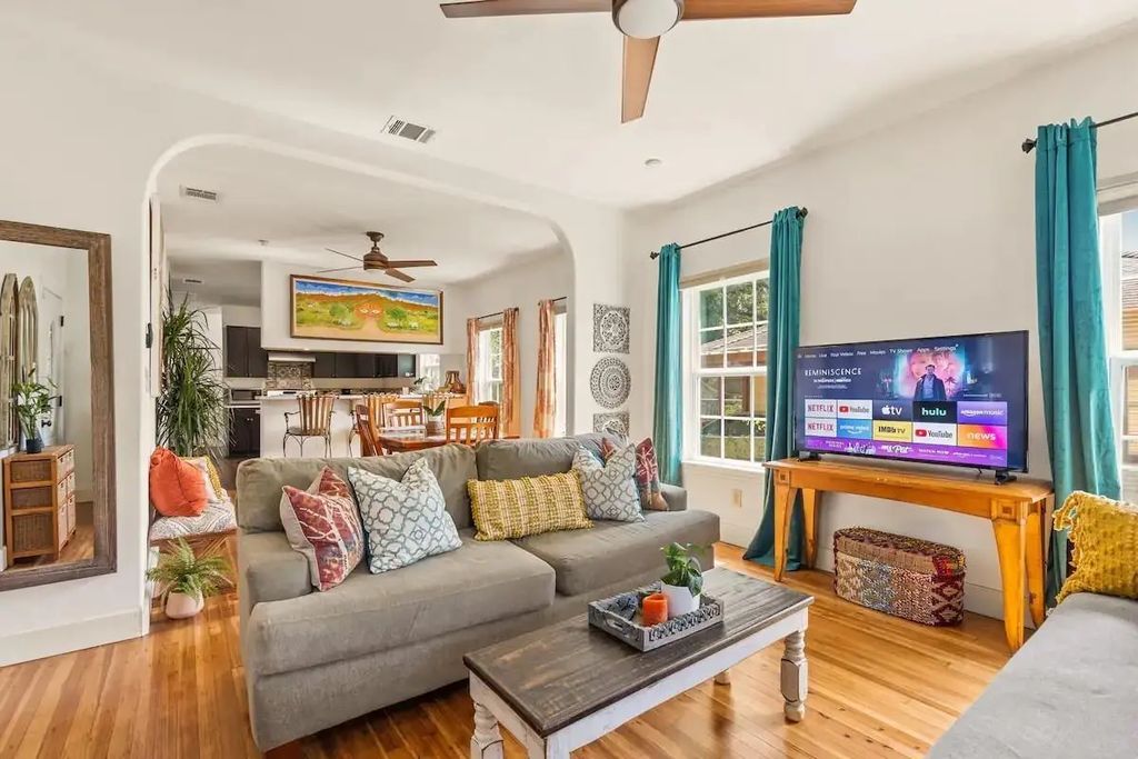 5110 Lindsley Avenue, Dallas