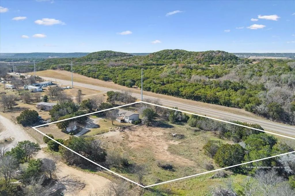 161 County Road 3120, Valley Mills