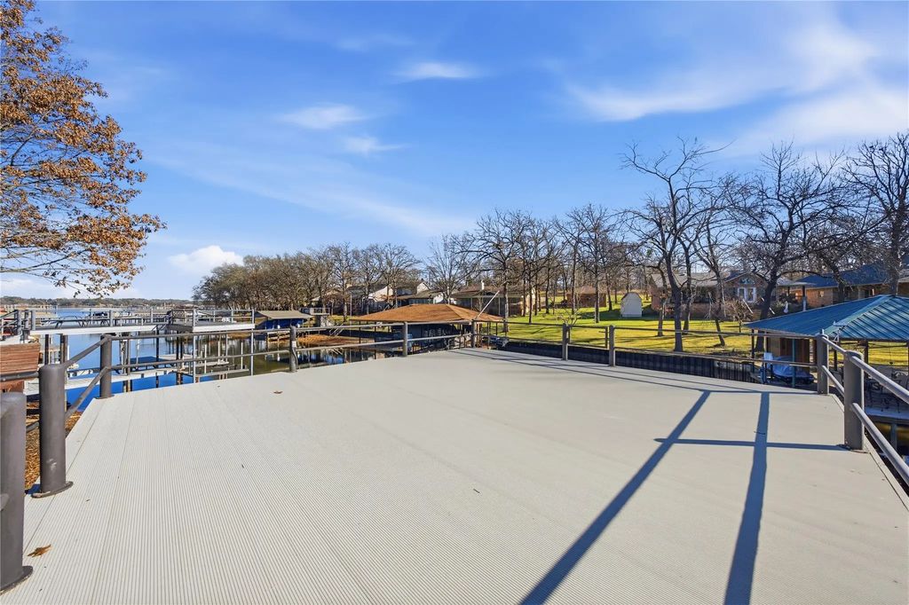 5262 Rio Vista, Malakoff