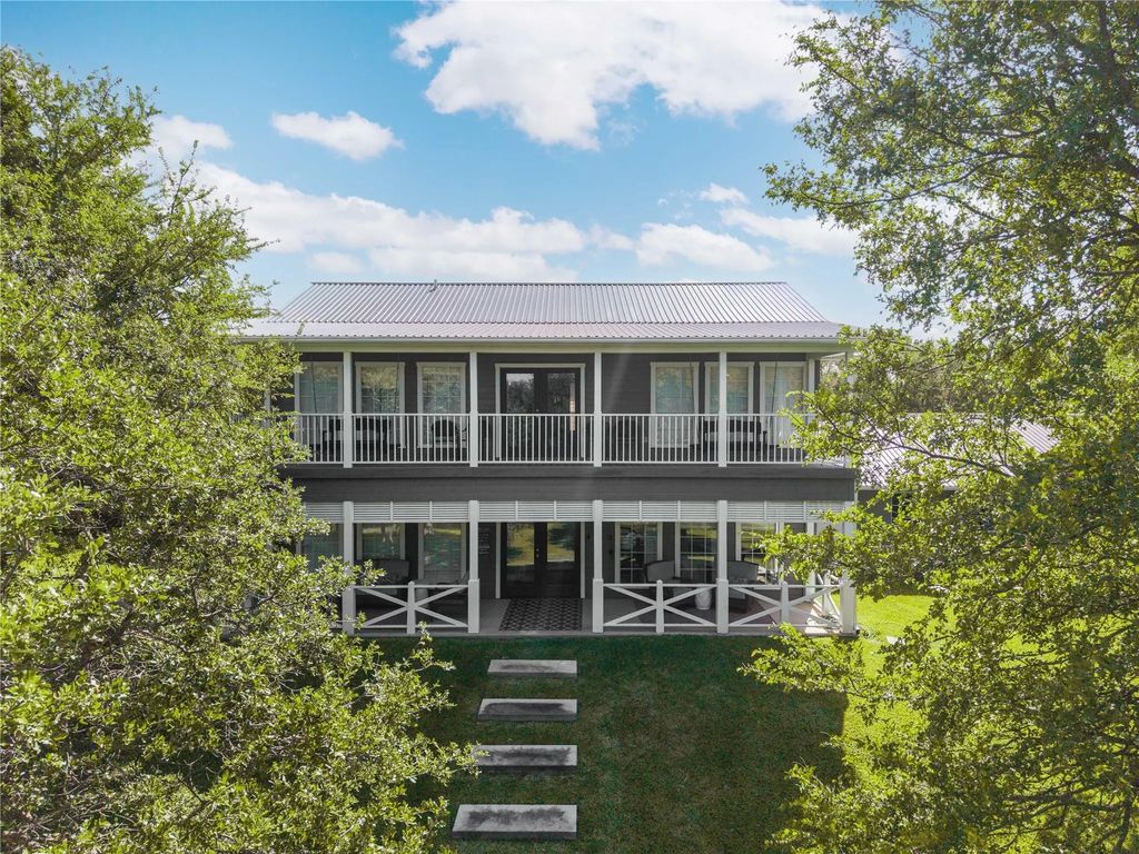 2019 Deepwater Road, Brownwood