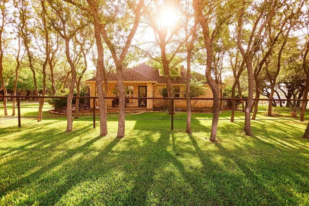 310 County Road 611, Brownwood