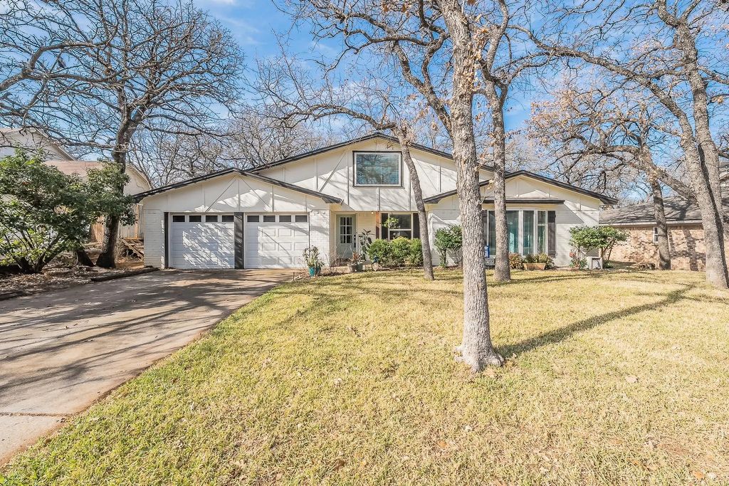 7625 Hightower Drive, North Richland Hills