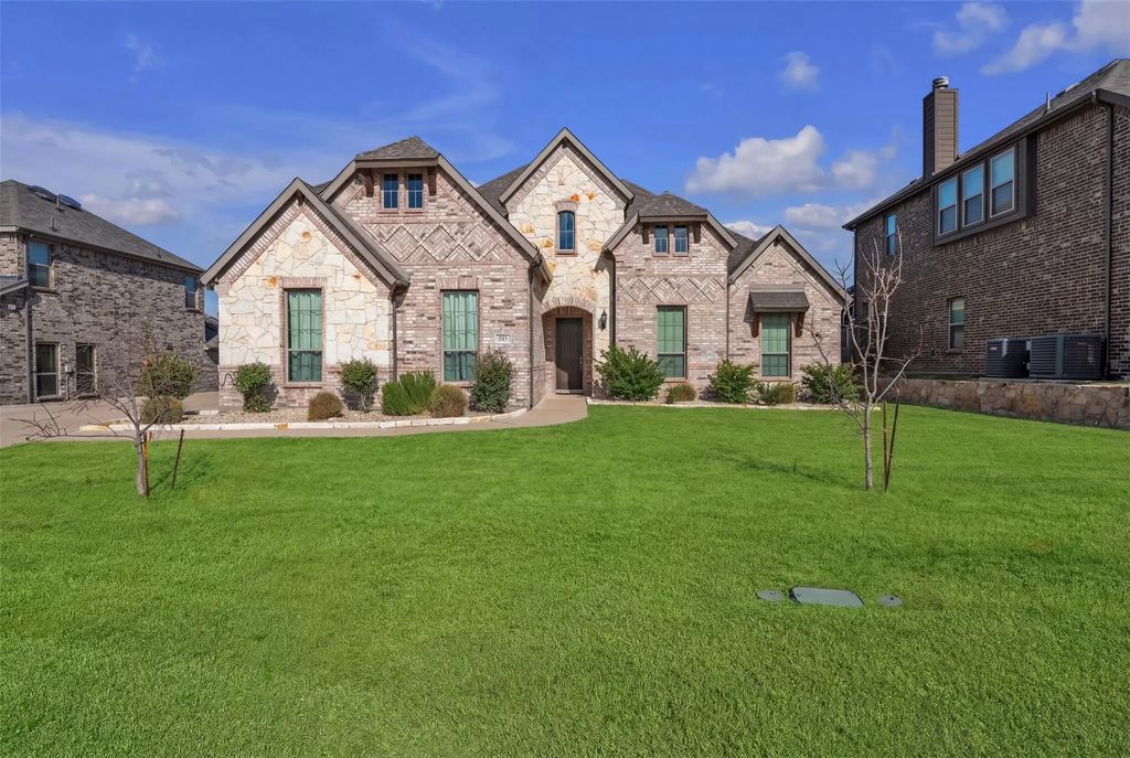 517 Sandia Park Drive, Burleson