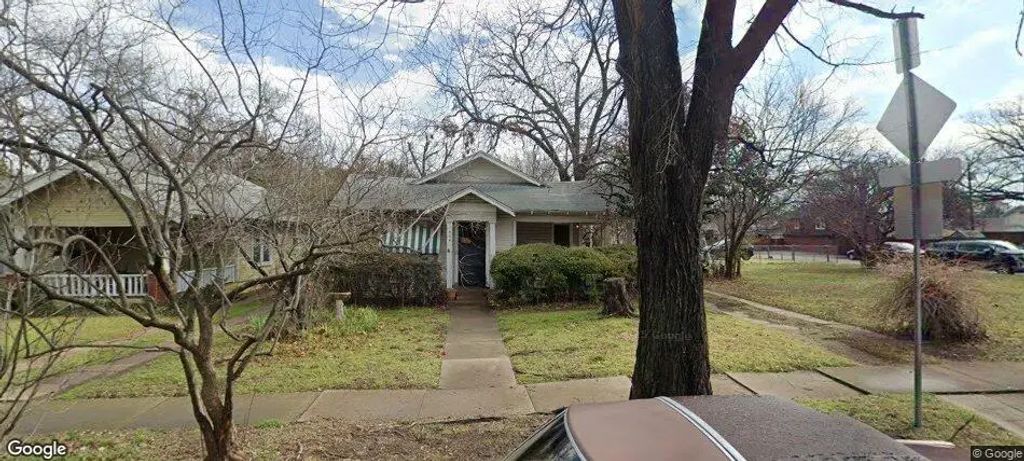 806 N Montclair Avenue, Dallas