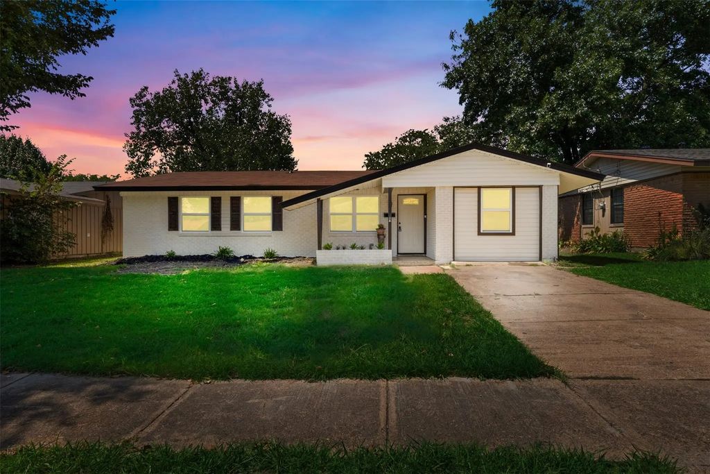 3627 Palm Drive, Mesquite