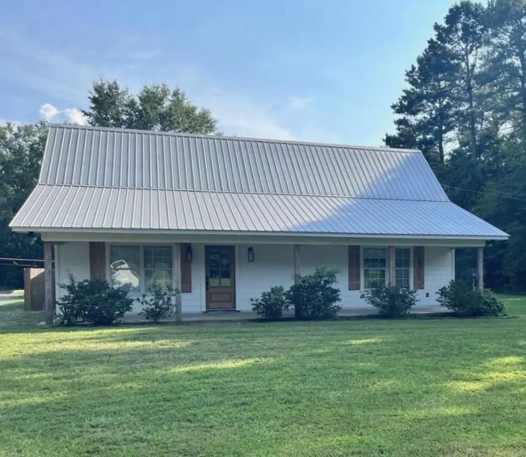 645 Appaloosa Drive, Grand Cane