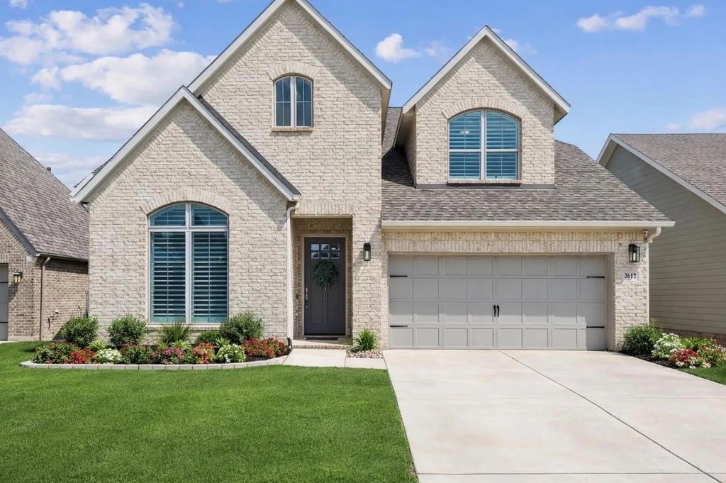 2612 Woodhill Way, Northlake