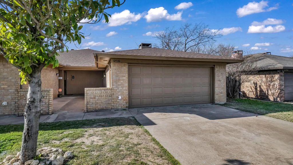 6436 Brookhaven Trail, Fort Worth