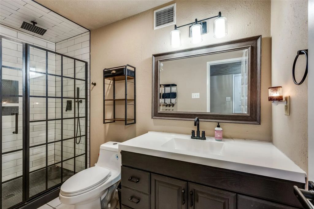 3108 Spring Valley Drive, Bedford