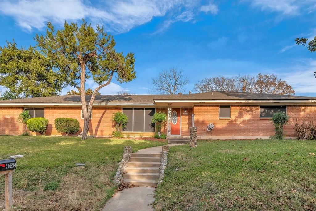 4325 Shady Glen Drive, Waco